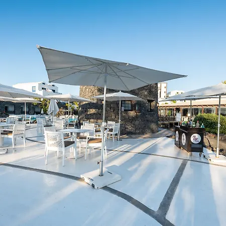 Livvo Volcan Lanzarote 5* プラヤ・ブランカ