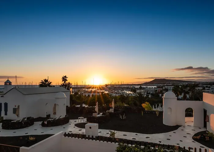 Livvo Volcan Lanzarote Resort 5*