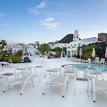 Livvo Volcan Lanzarote Resort