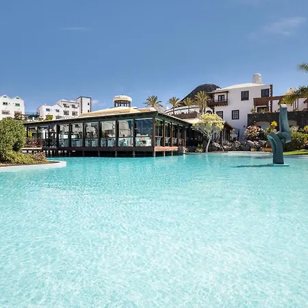Livvo Volcan Lanzarote Resort 5*