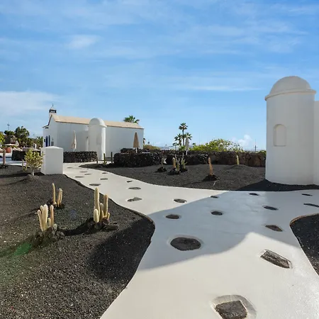 Livvo Volcan Lanzarote 5*