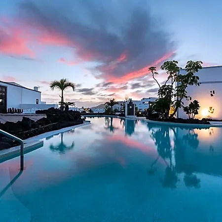 Resort Livvo Volcan Lanzarote Playa Blanca (Lanzarote)