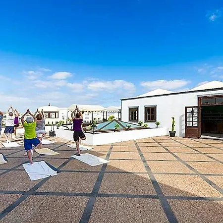 Resort Livvo Volcan Lanzarote 5*